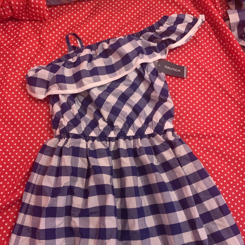 Girls dress
